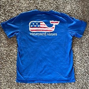Men’s vineyard vines t shirt